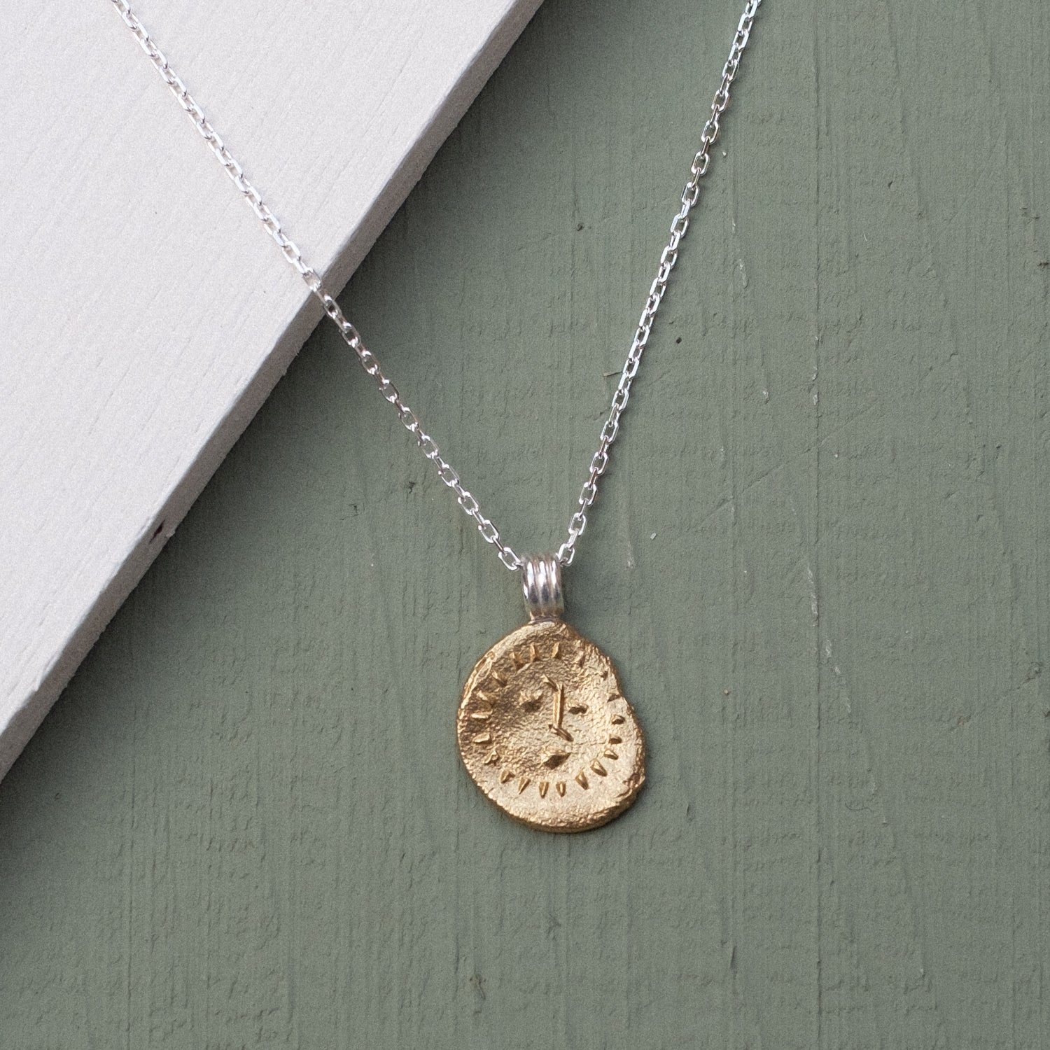 Sunshine gold necklace discount